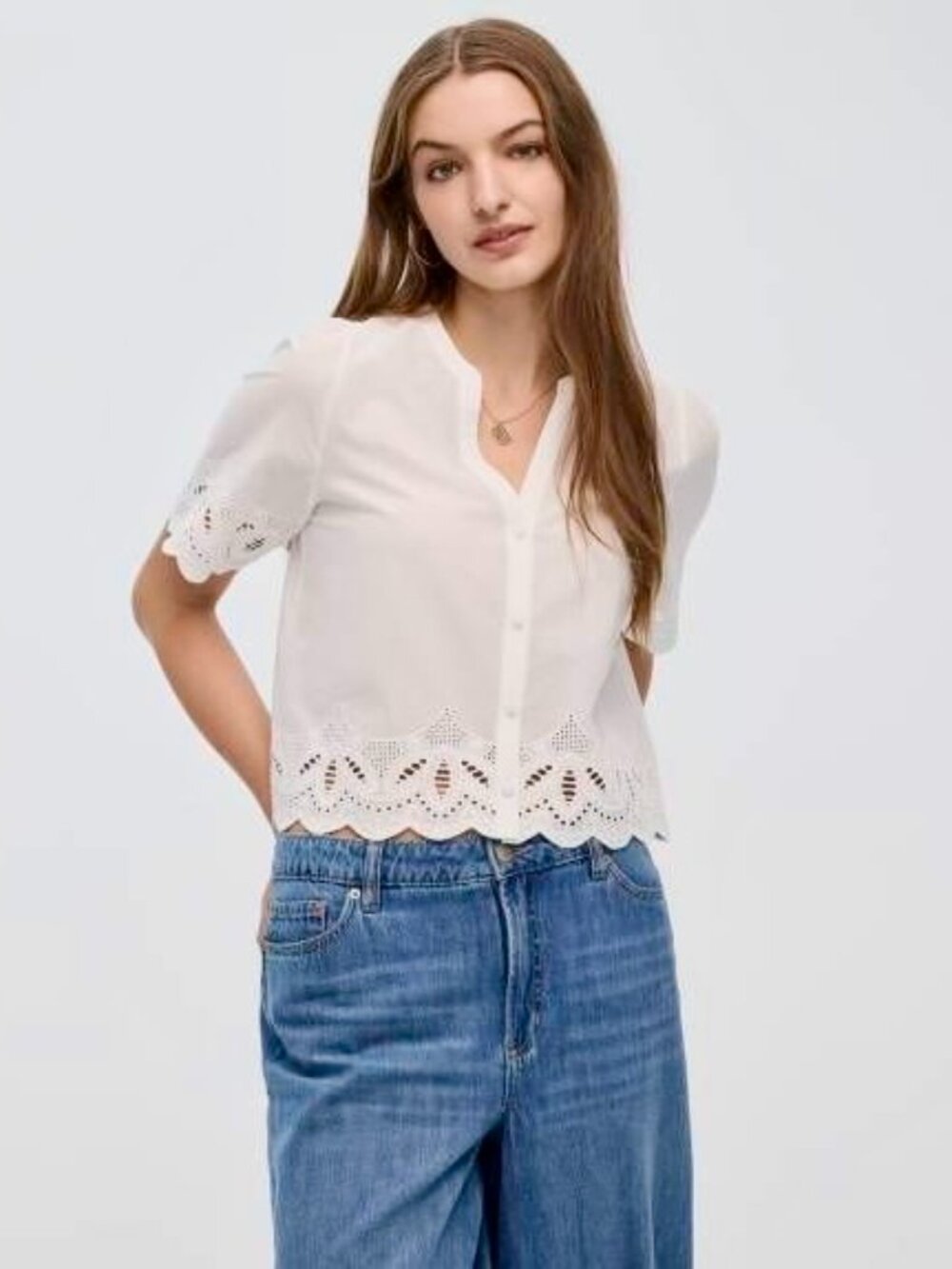 Reitmans - White Cotton Eyelet Lace Scalloped Blouse – M
